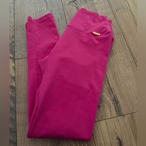 Cleo Harper Fuchsia Leggings